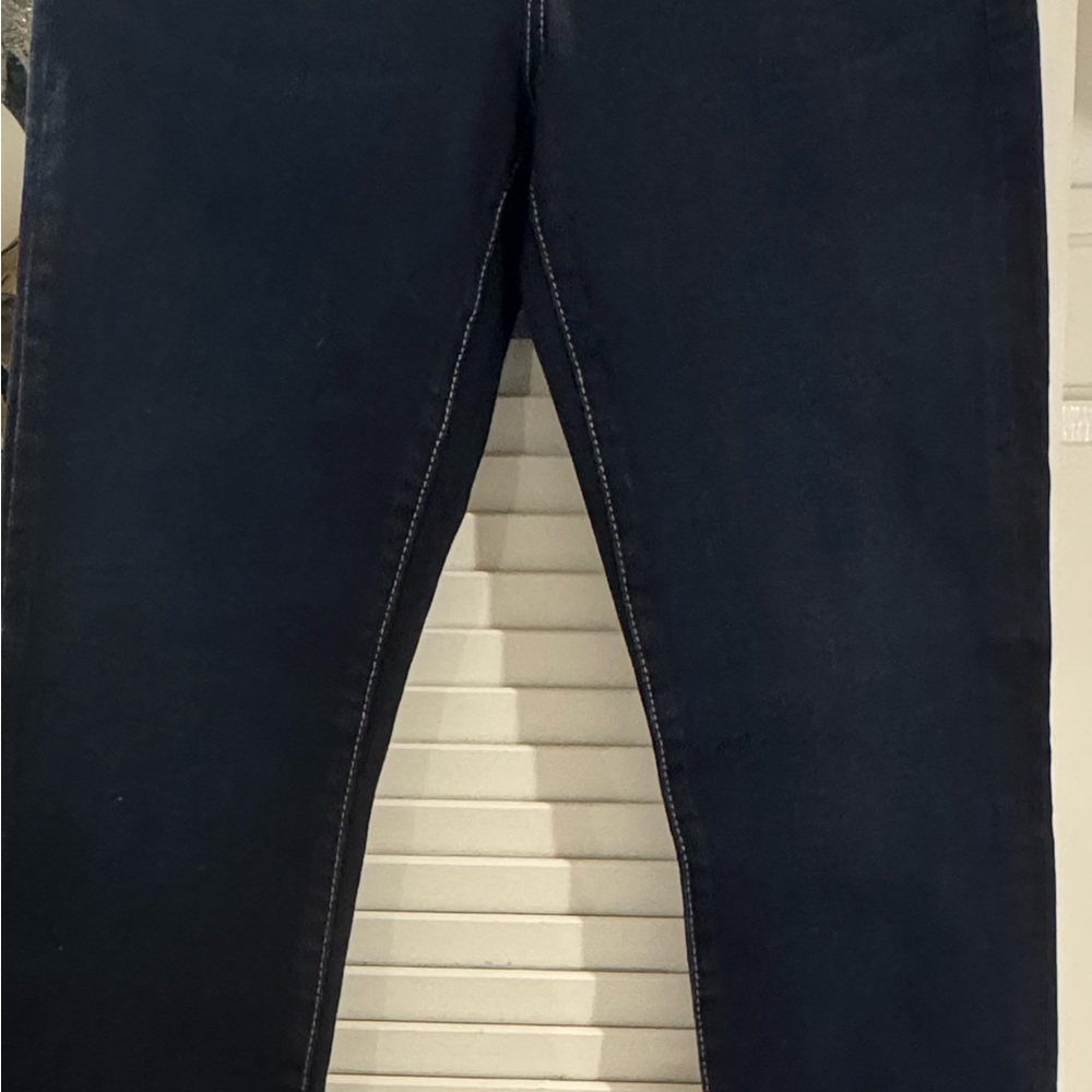 Kut from the Kloth sz 6 Dark Blue Skinny Jeans- Diana style